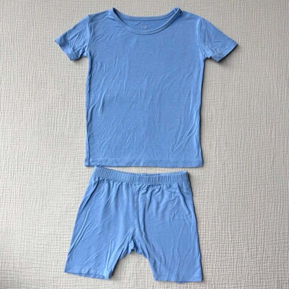 Kyte Baby Short Sleeve Pajama Set in Periwinkle 3T - Picture 1 of 8